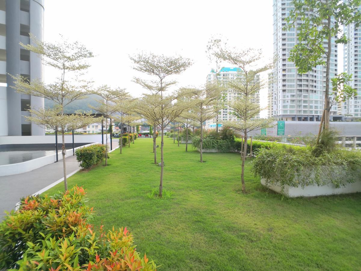 The Landmark Seaview Gurney George Town Exterior foto
